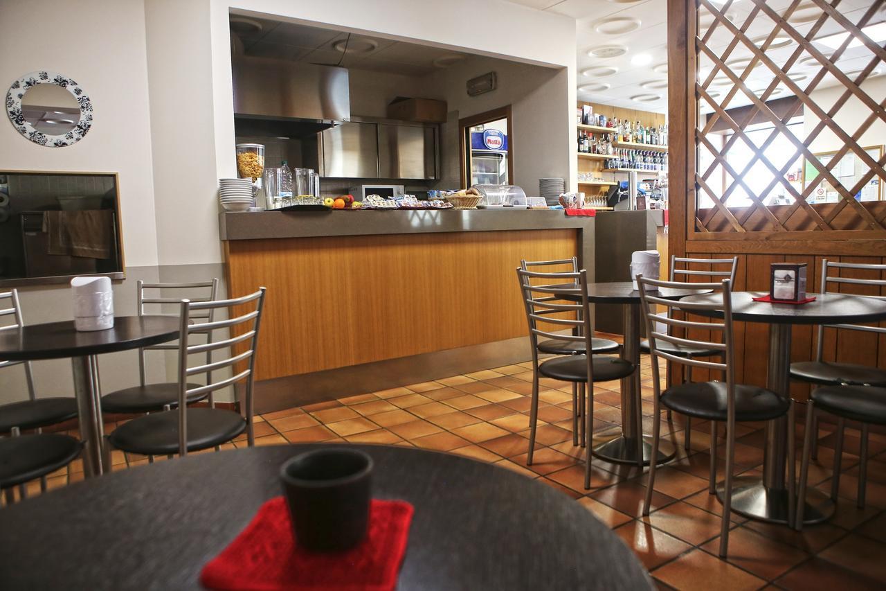טיראנו Albergo Gusmeroli מראה חיצוני תמונה